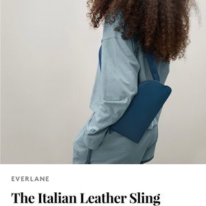 Like new Everlane Leather Sling Belt Crossbody Bag - Blue